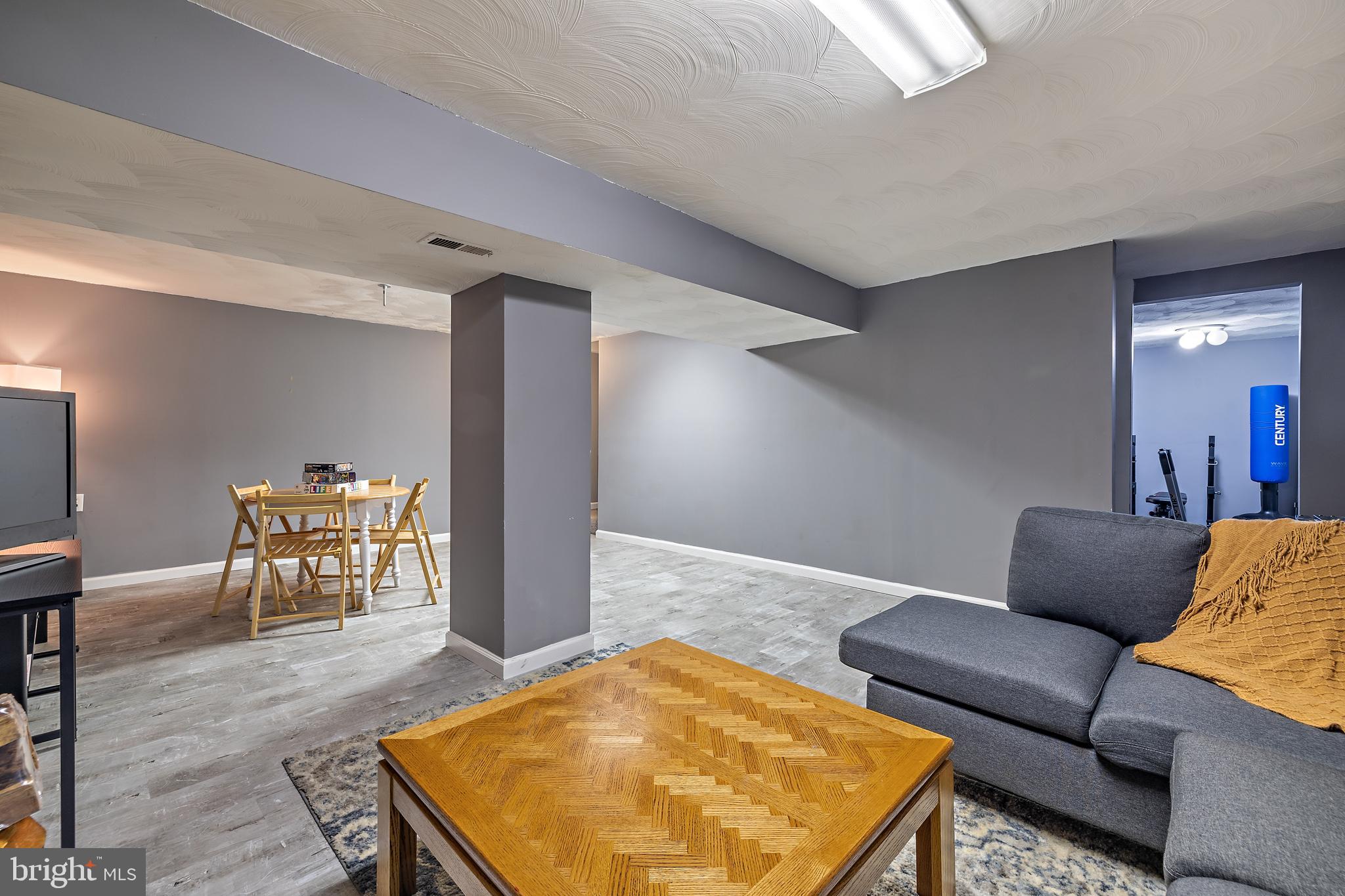 WEST ARLINGTON - Residential