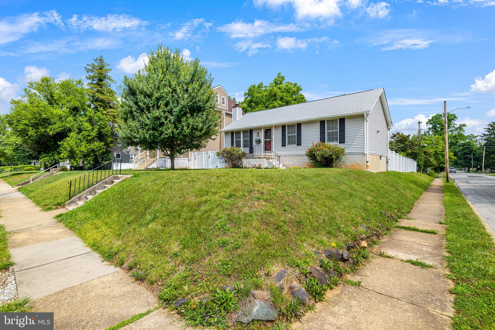 WEST ARLINGTON - Residential