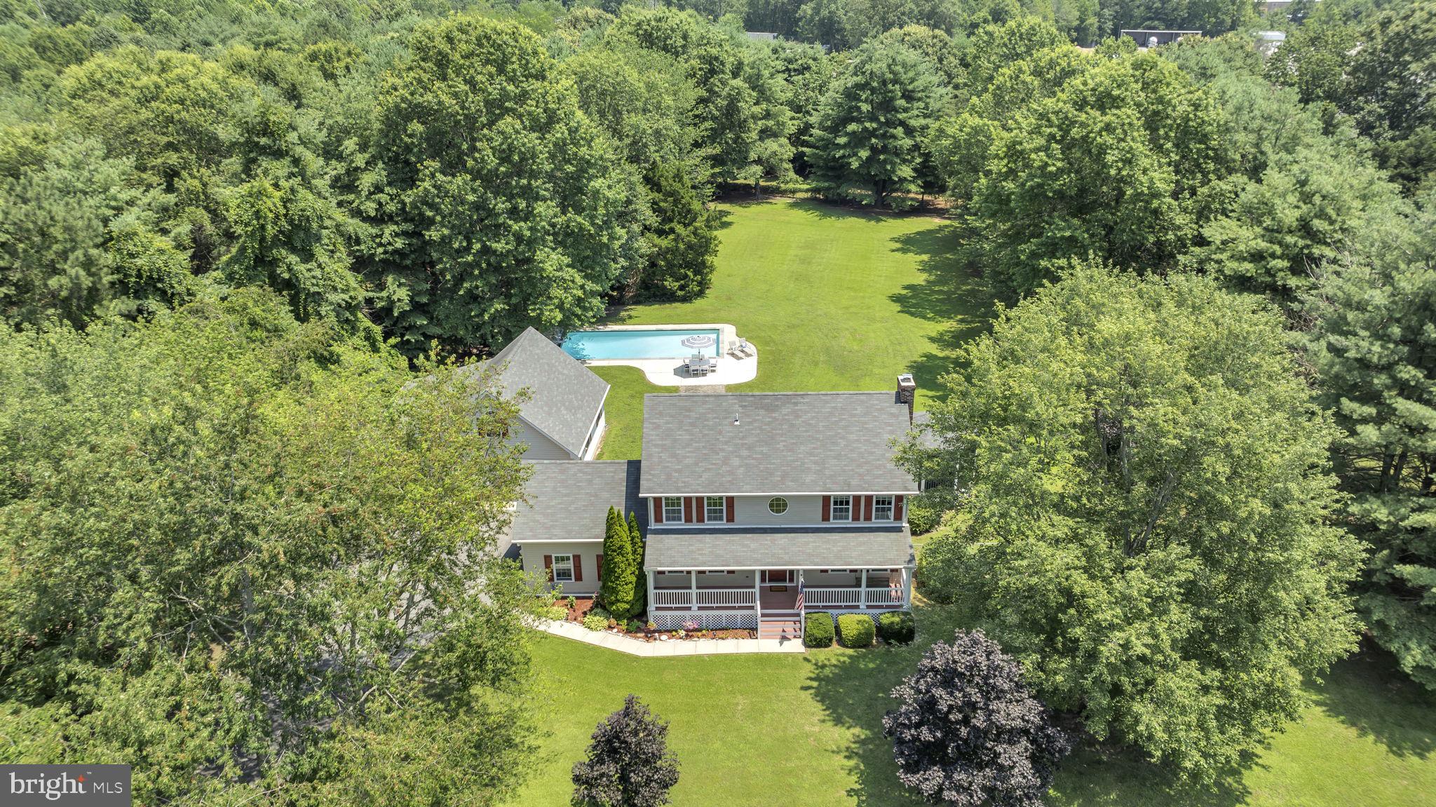 CEDAR BEACH - Residential