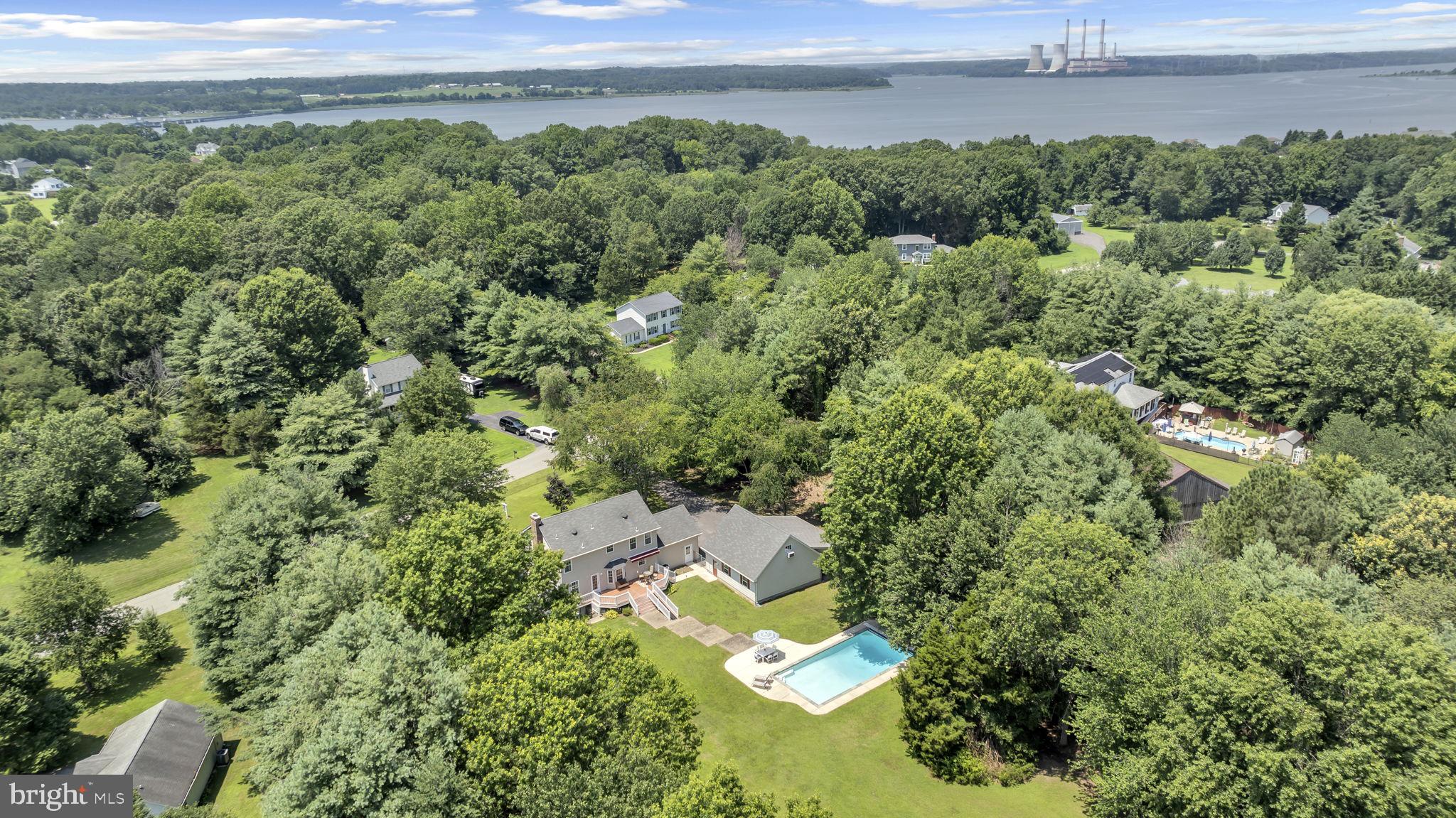 CEDAR BEACH - Residential