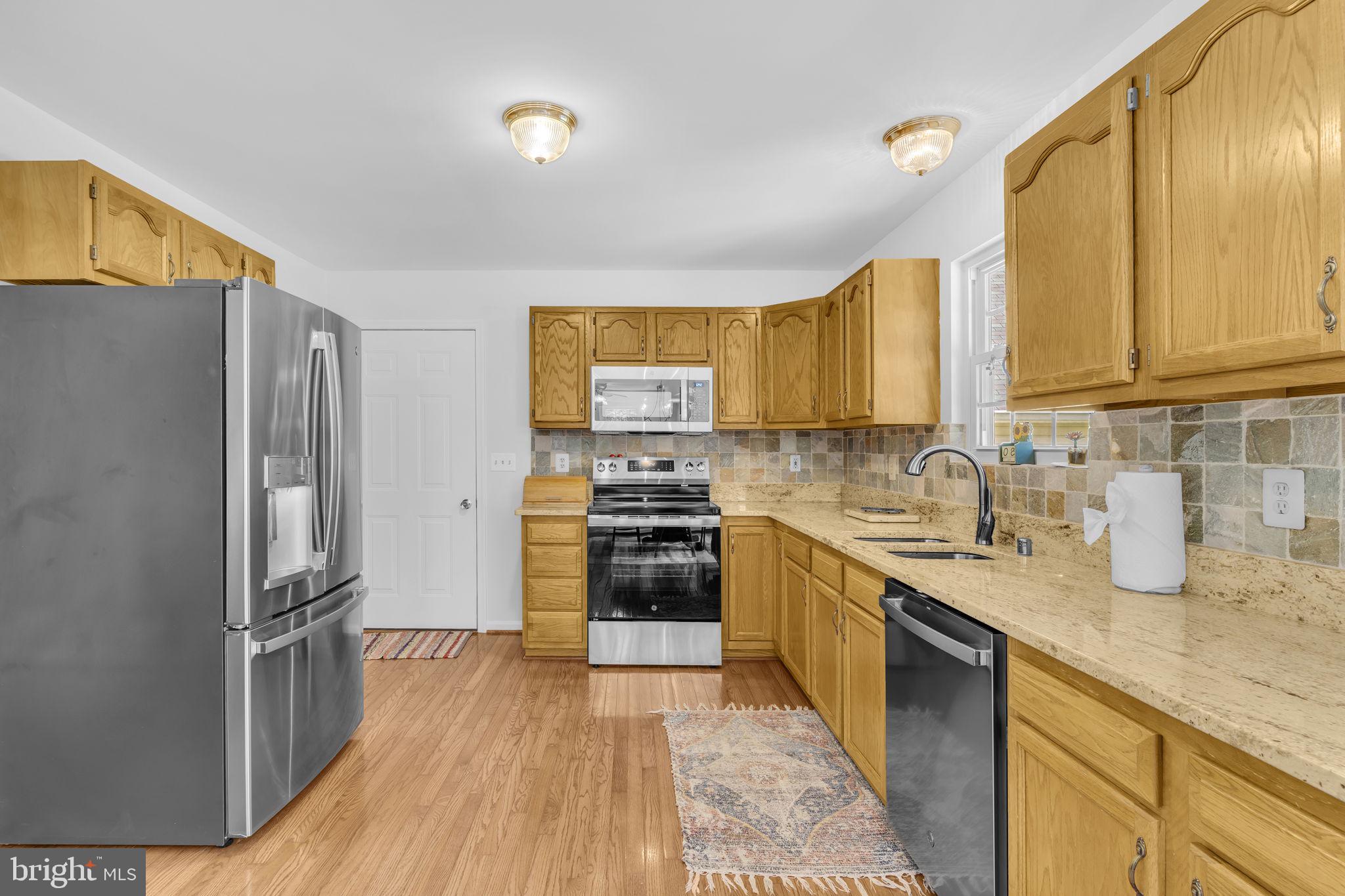 CEDAR BEACH - Residential