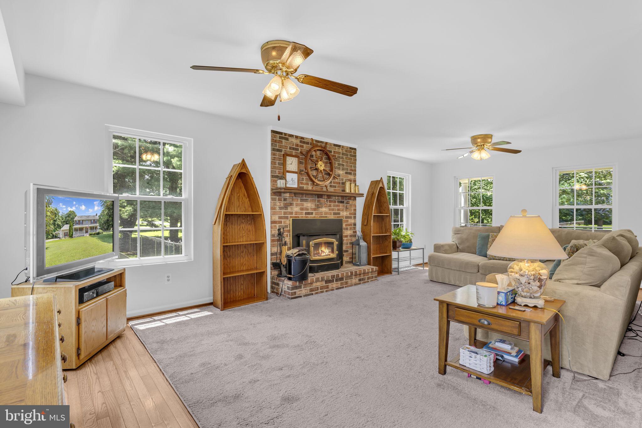 CEDAR BEACH - Residential