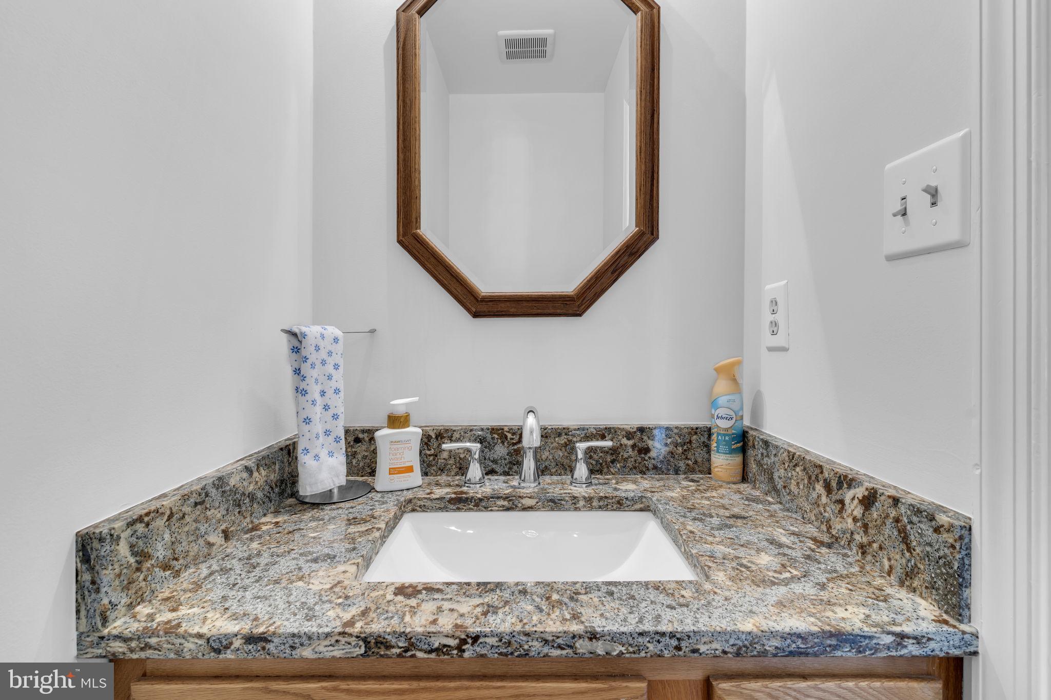 CEDAR BEACH - Residential