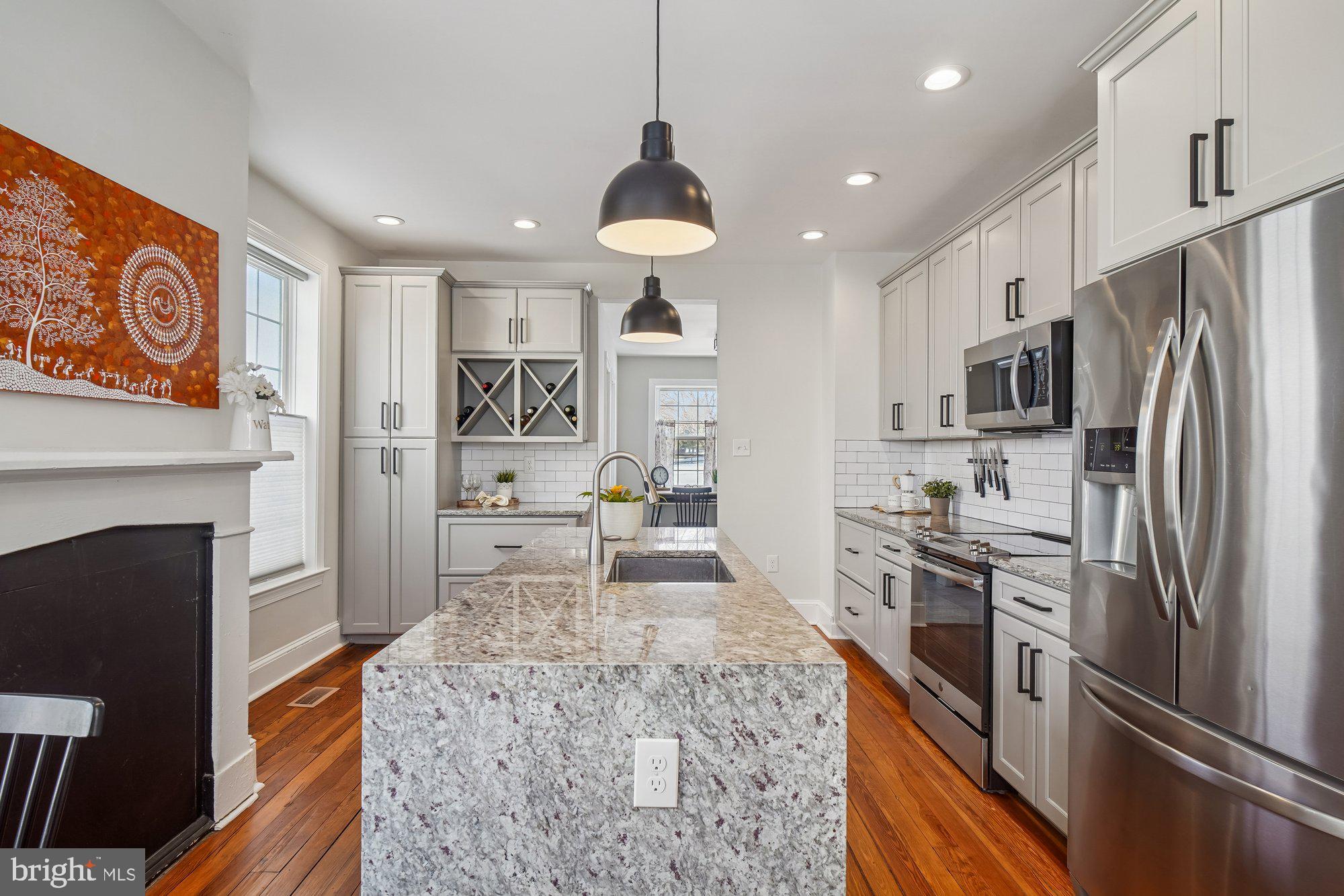 DOWNTOWN WALKERSVILLE - Residential