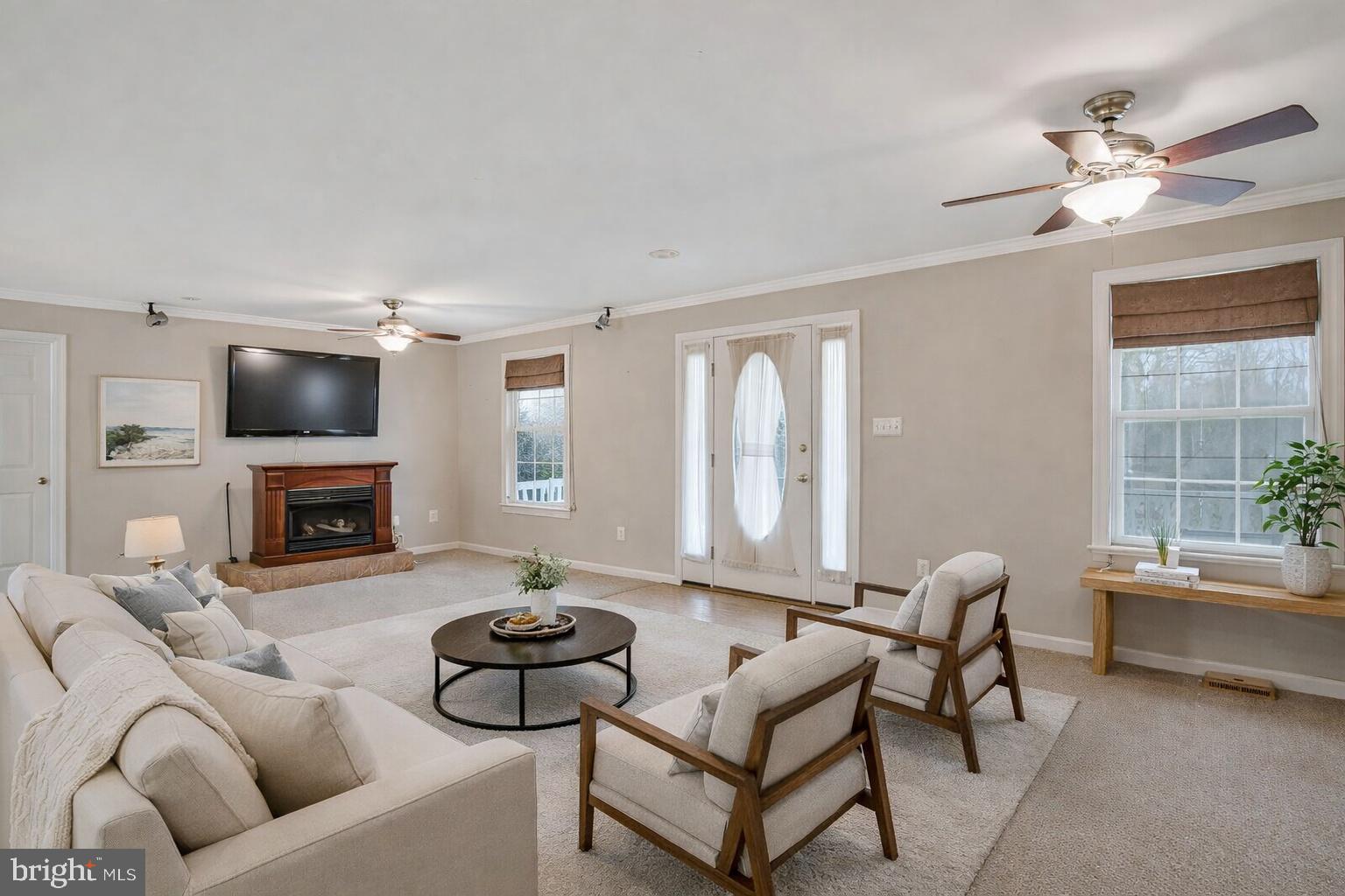 MUTUAL ESTATES - Residential