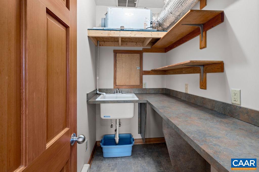 WINTERGREEN RESORT - Residential