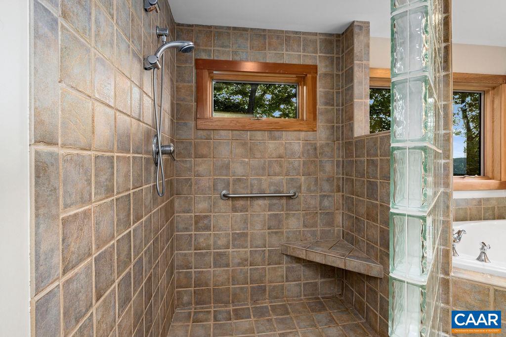 WINTERGREEN RESORT - Residential