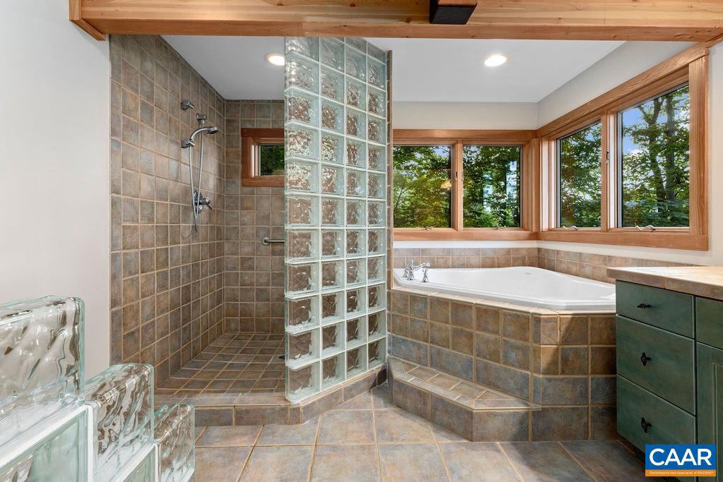 WINTERGREEN RESORT - Residential