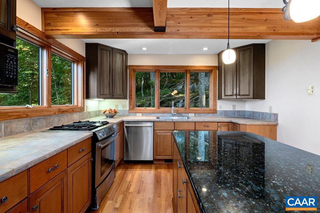 WINTERGREEN RESORT - Residential