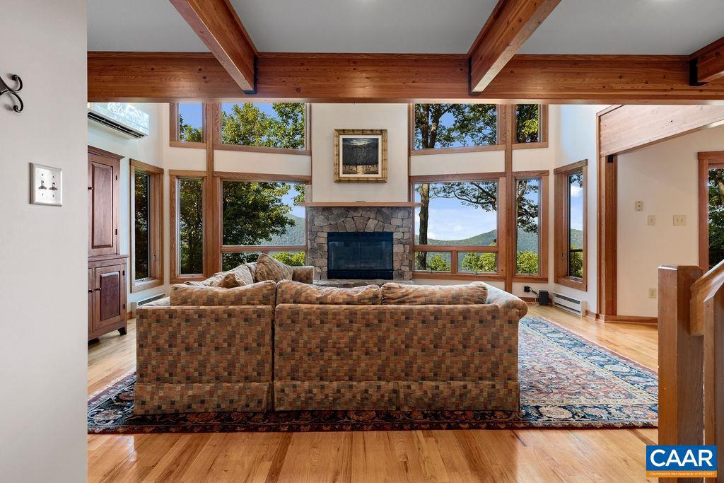 WINTERGREEN RESORT - Residential