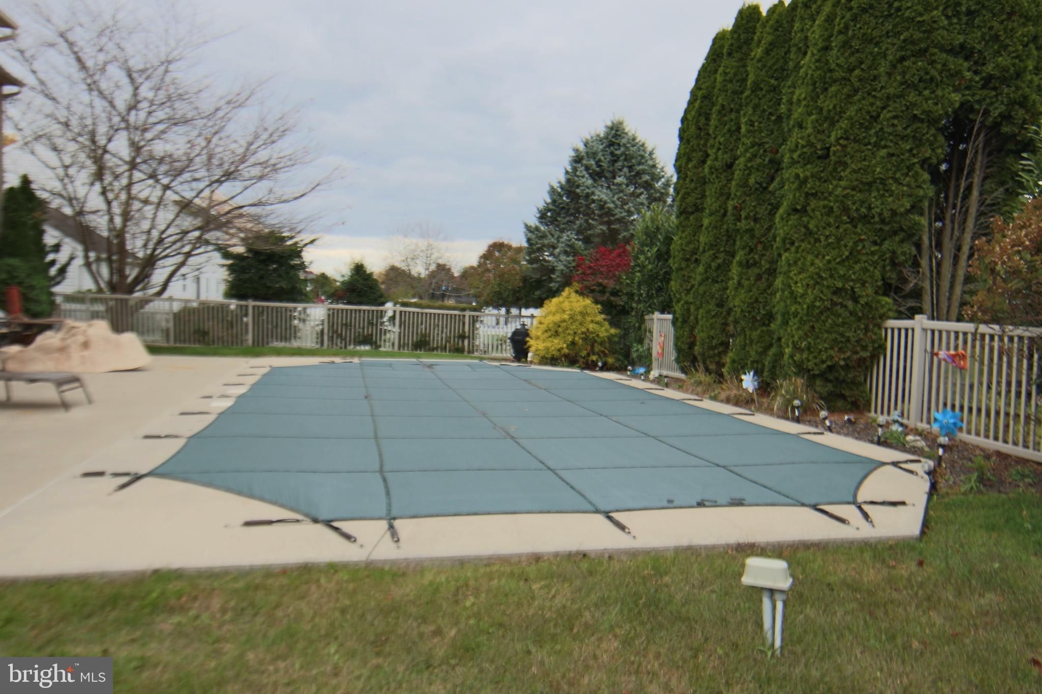 SOUTH LONDONDERRY - Residential