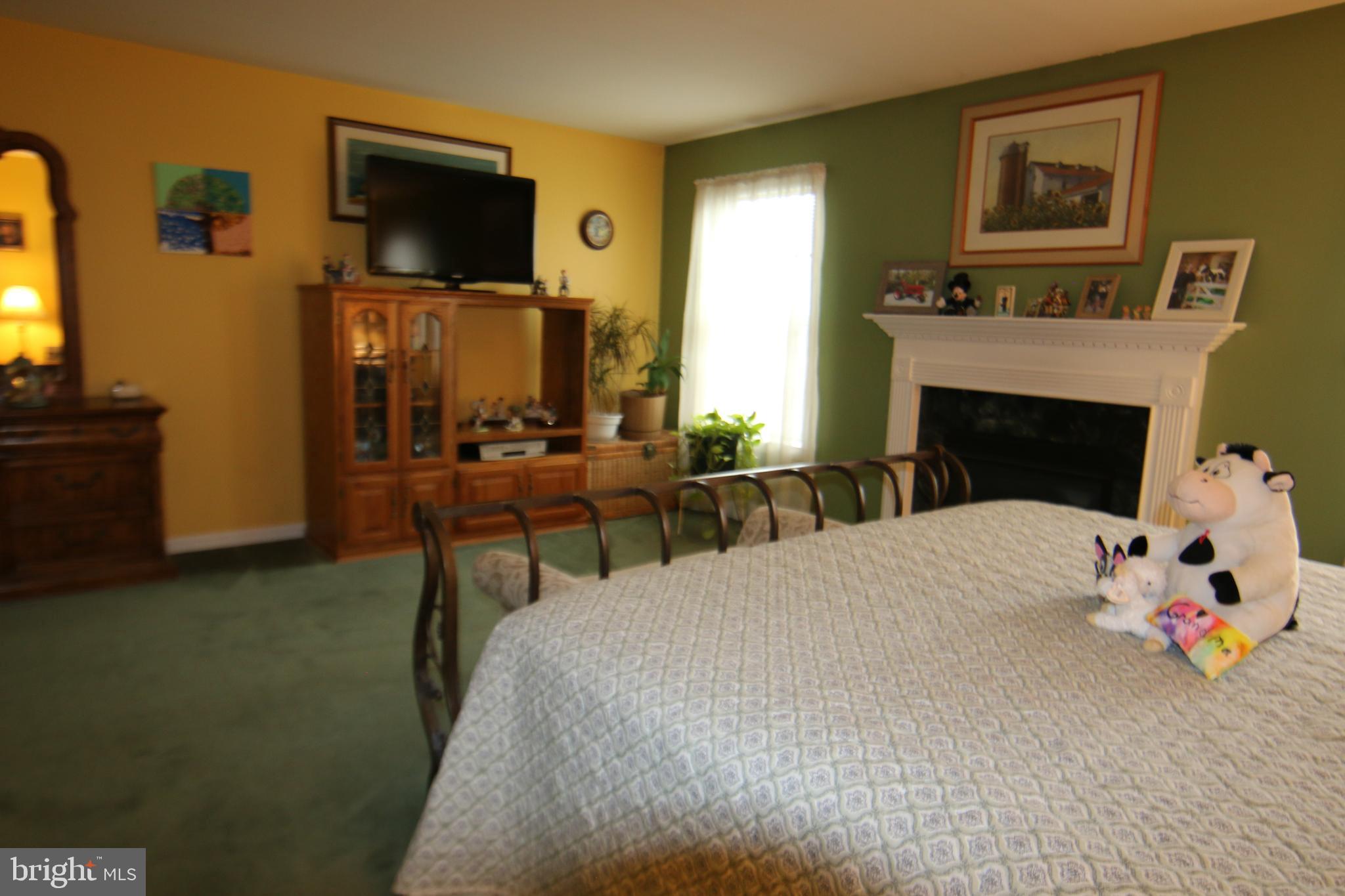 SOUTH LONDONDERRY - Residential