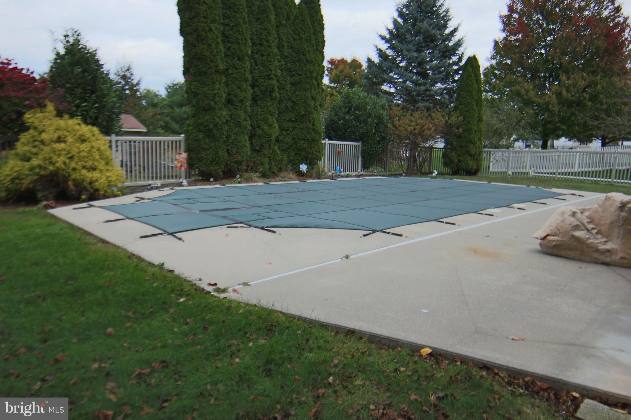 SOUTH LONDONDERRY - Residential