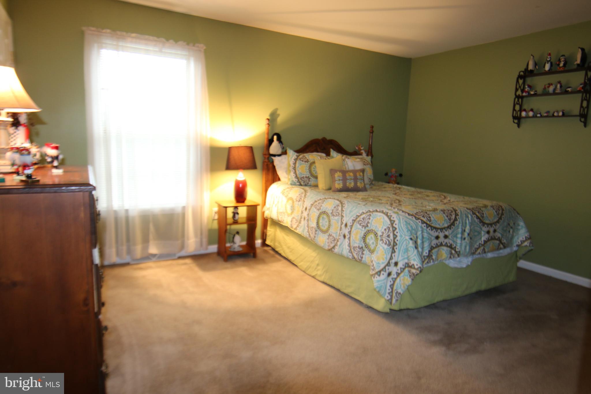 SOUTH LONDONDERRY - Residential