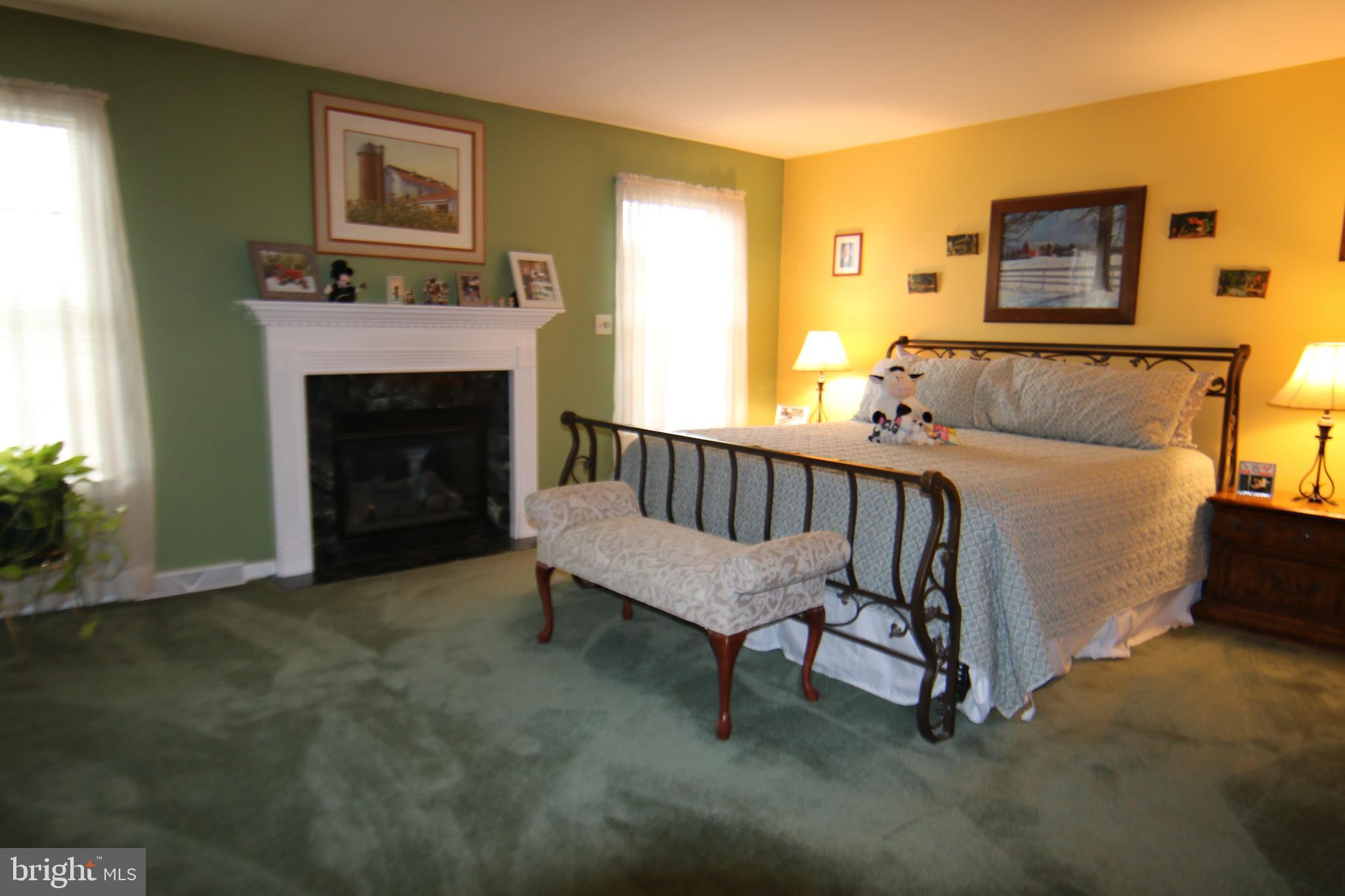 SOUTH LONDONDERRY - Residential