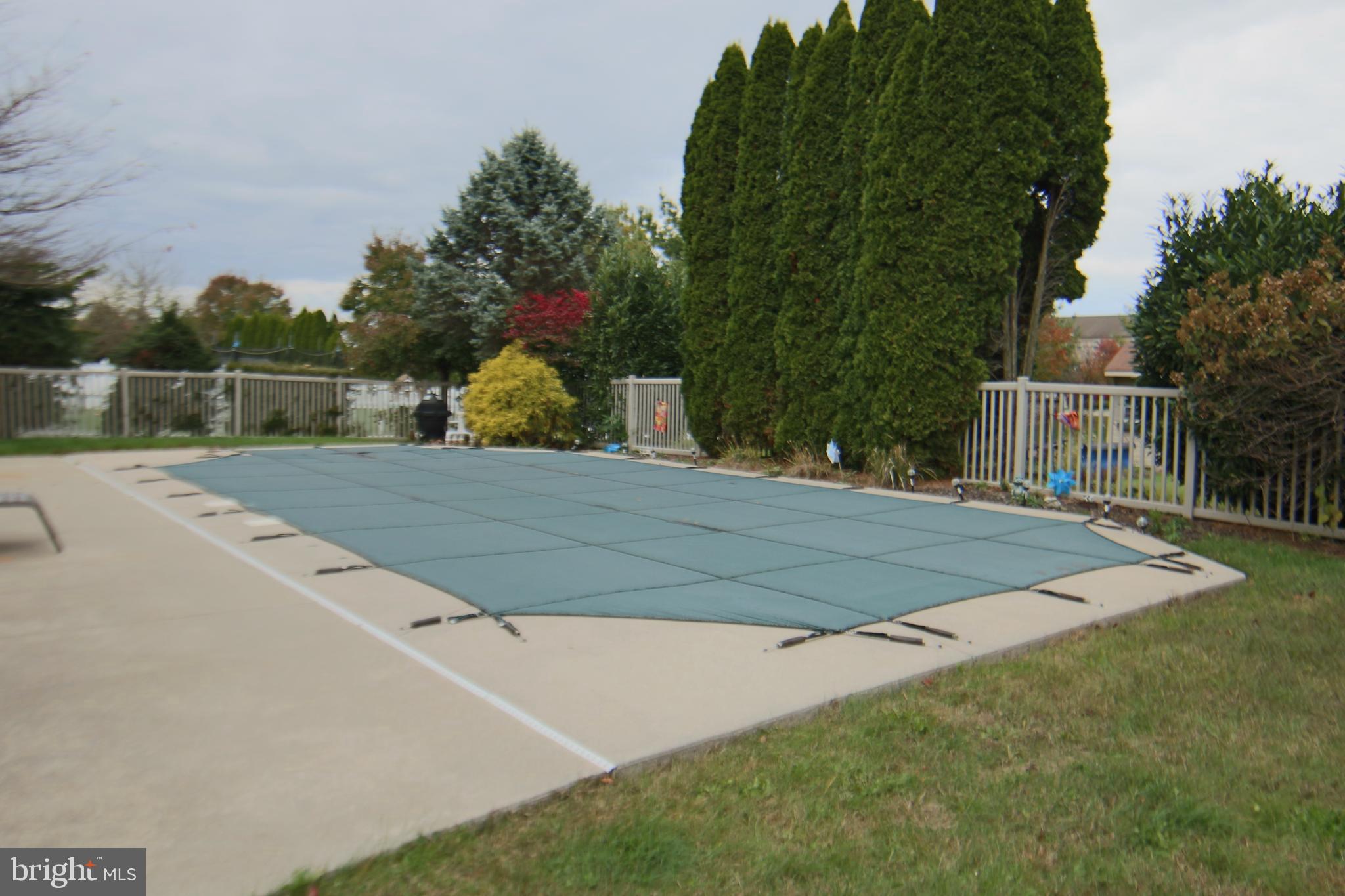 SOUTH LONDONDERRY - Residential