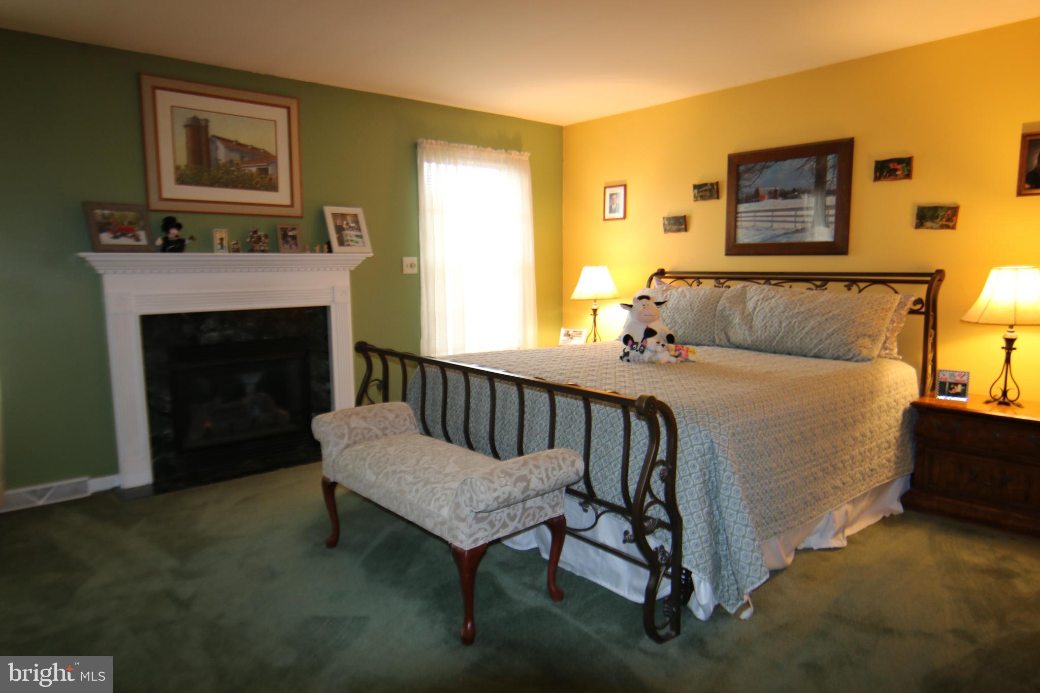 SOUTH LONDONDERRY - Residential