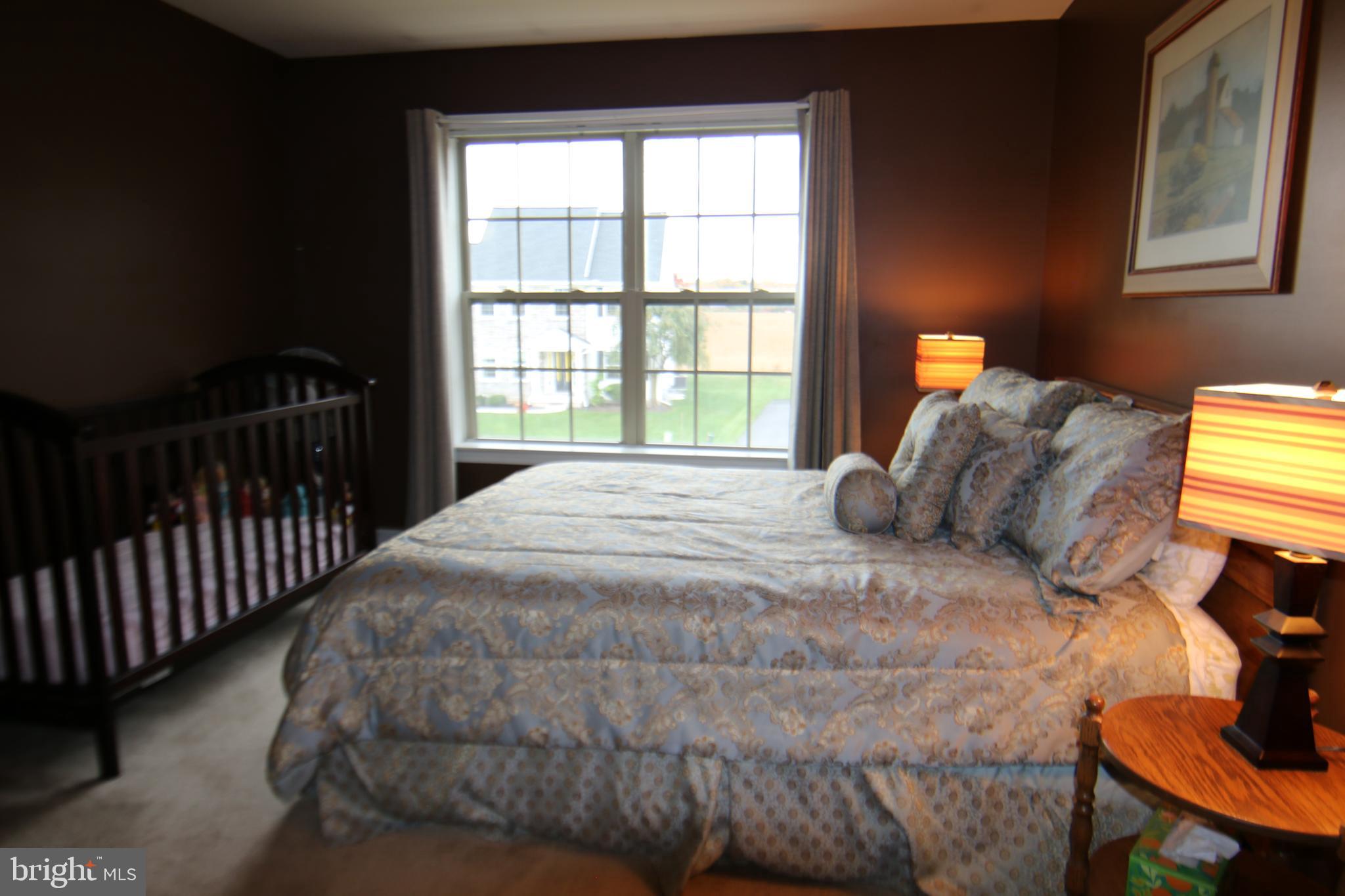 SOUTH LONDONDERRY - Residential