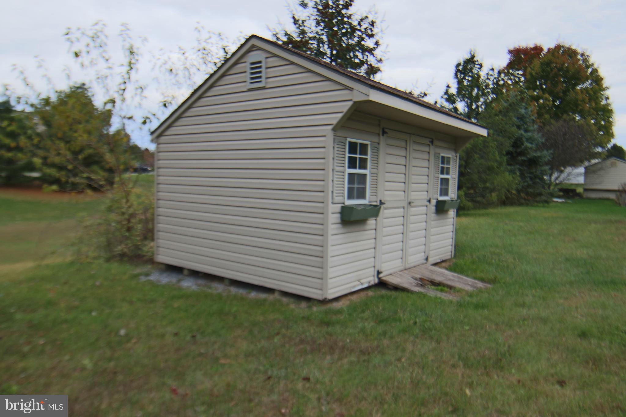 SOUTH LONDONDERRY - Residential