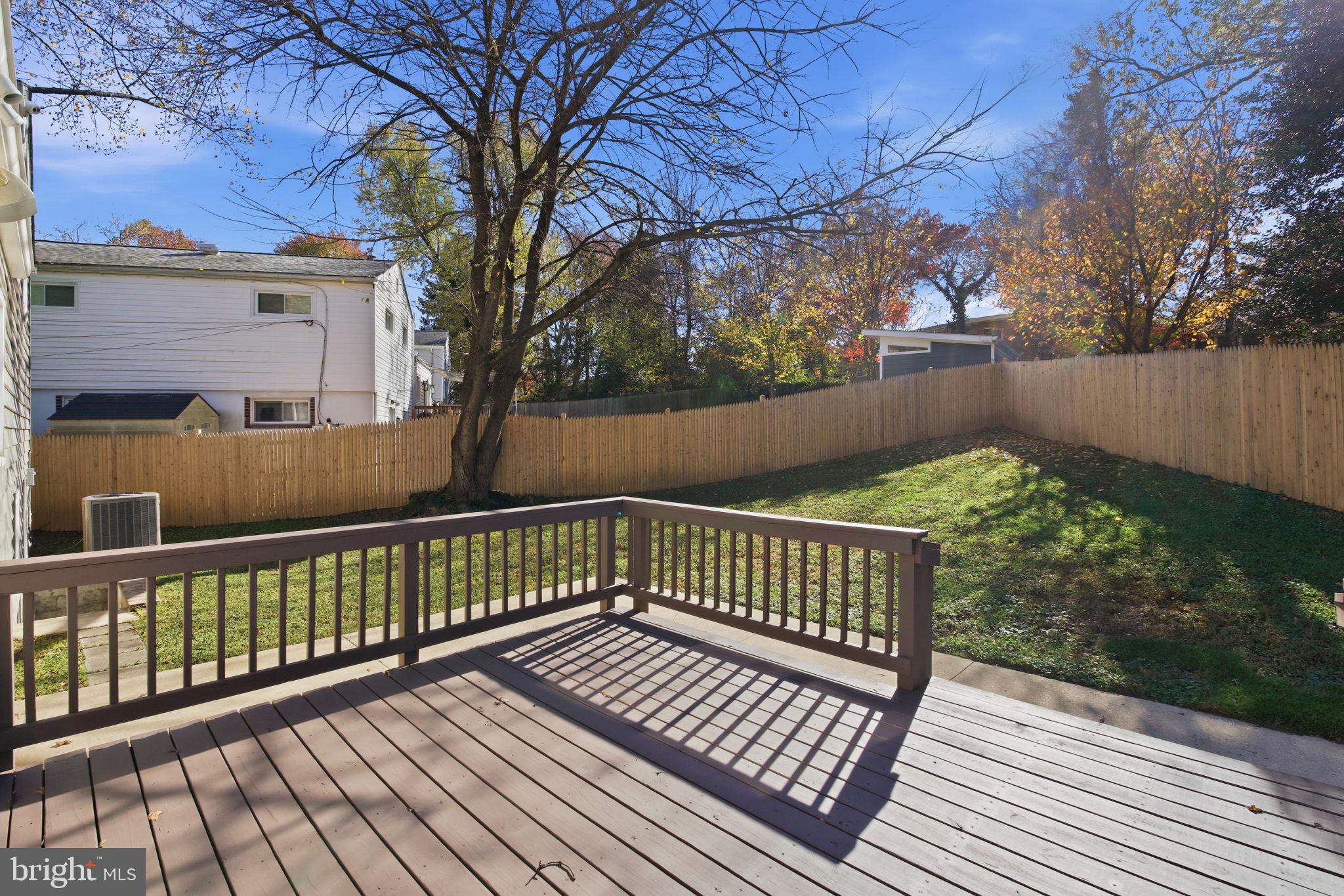 NEWPORT HILLS - Residential