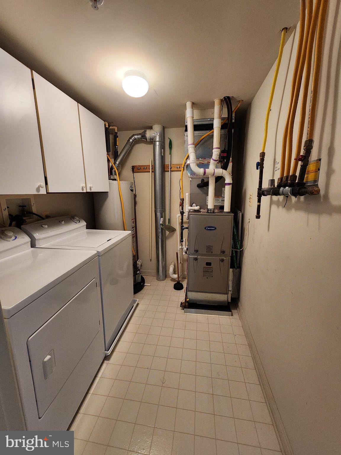 PARK PLACE - Residential Lease