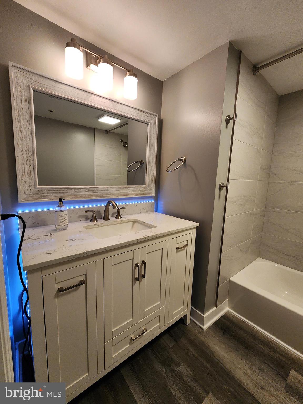 PARK PLACE - Residential Lease