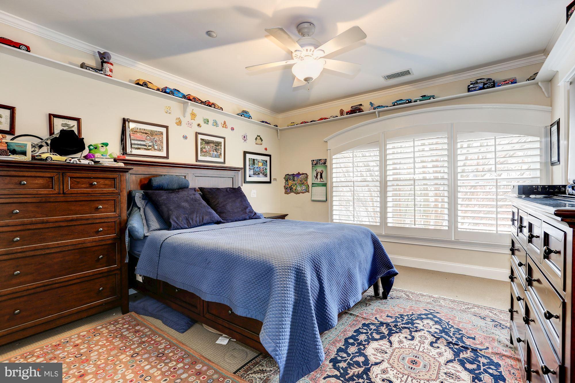 GLENBROOK VILLAGE - Residential