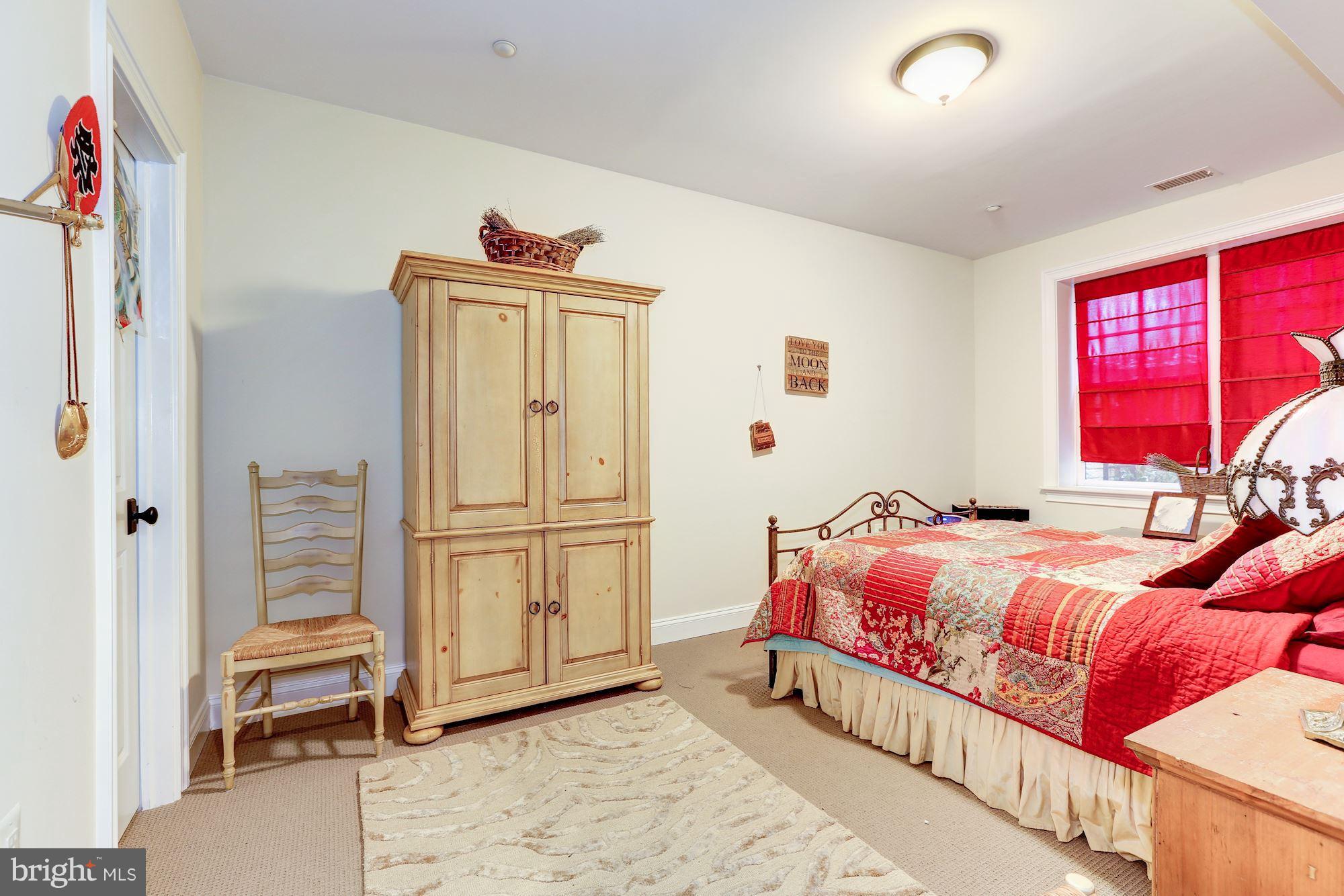 GLENBROOK VILLAGE - Residential