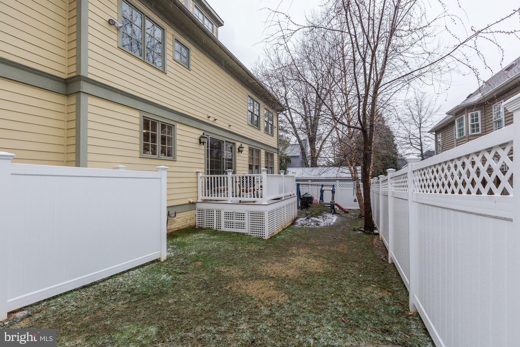 GLENBROOK VILLAGE - Residential