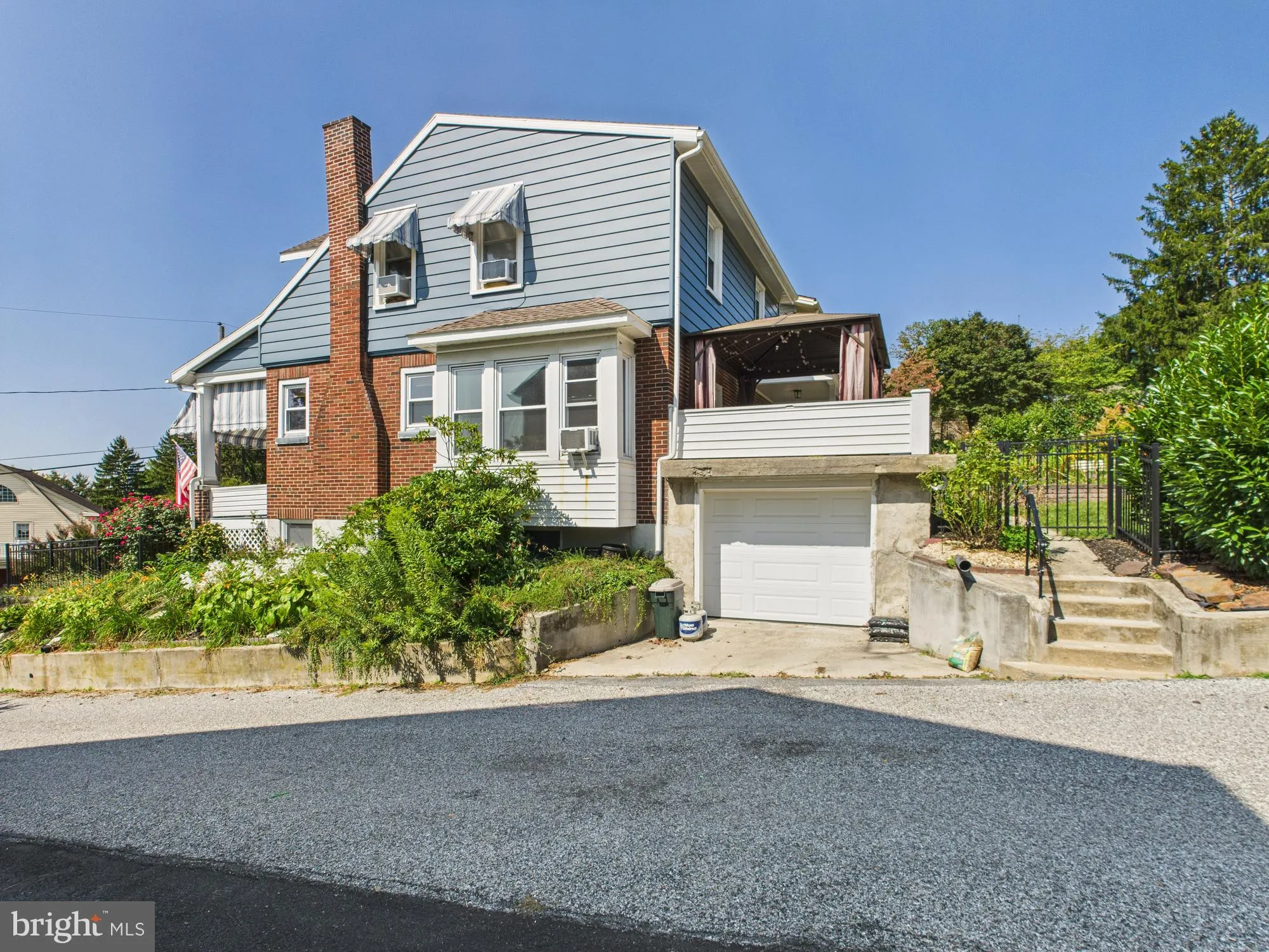 Lemoyne, Pennsylvania 17043, United States, 3 Bedrooms Bedrooms, ,1 BathroomBathrooms,Residential,Active,207267