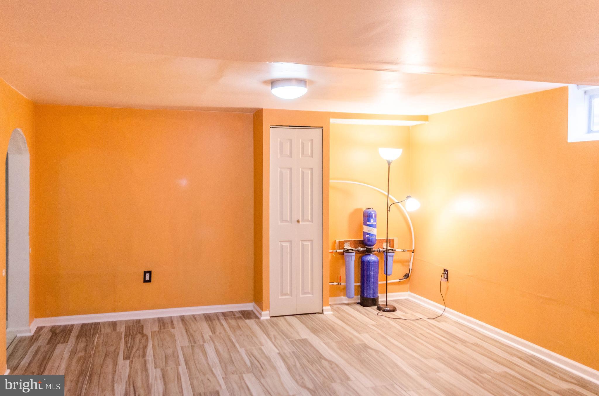 KENDALE HEIGHTS - Residential