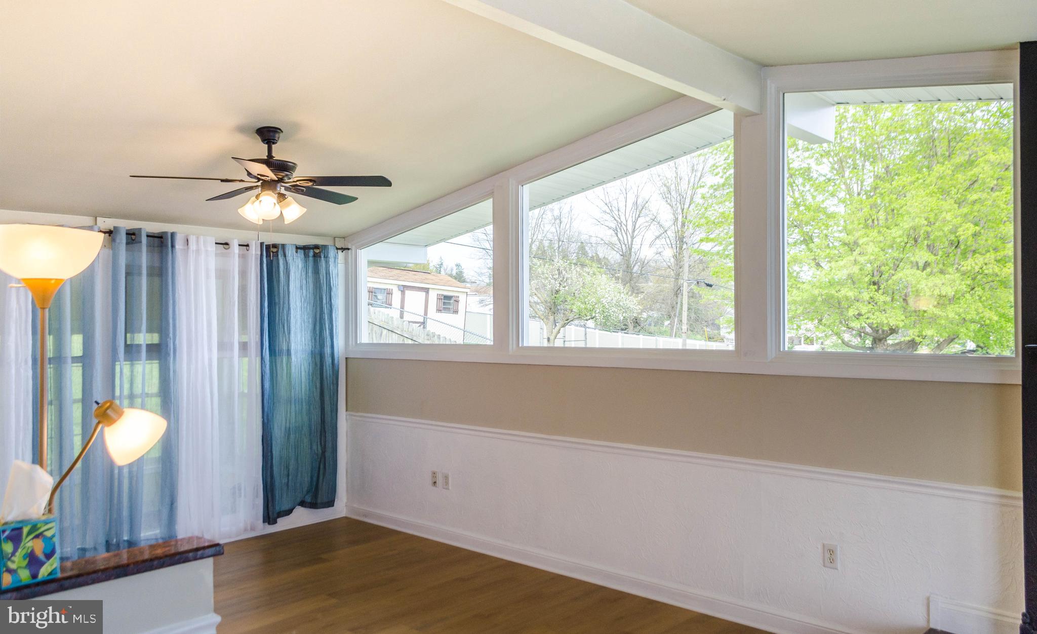 KENDALE HEIGHTS - Residential