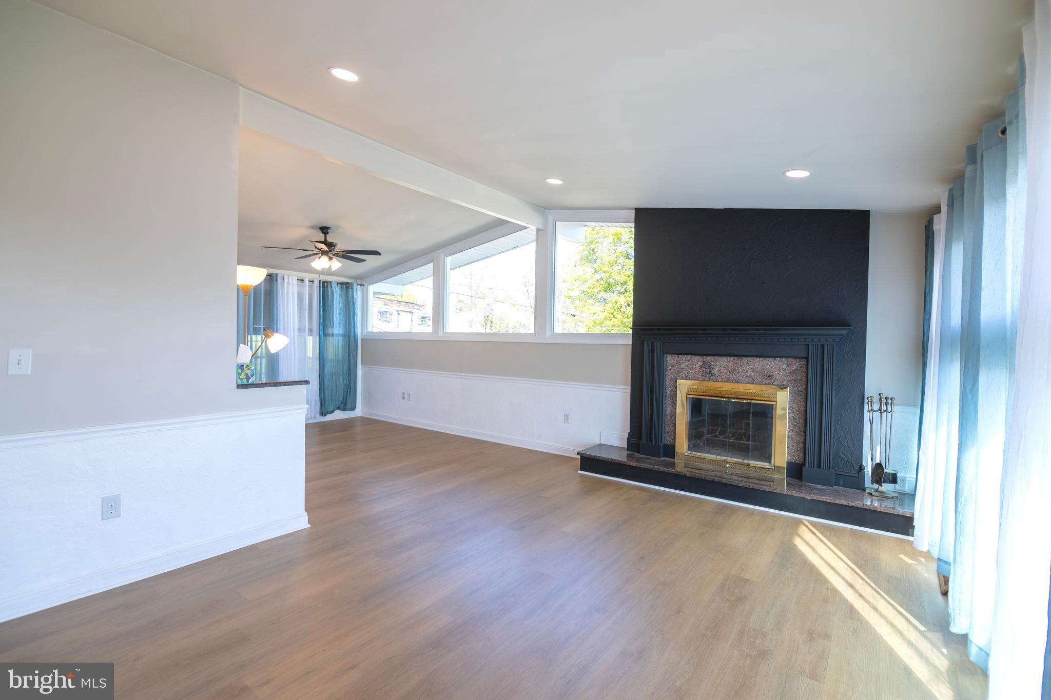 KENDALE HEIGHTS - Residential