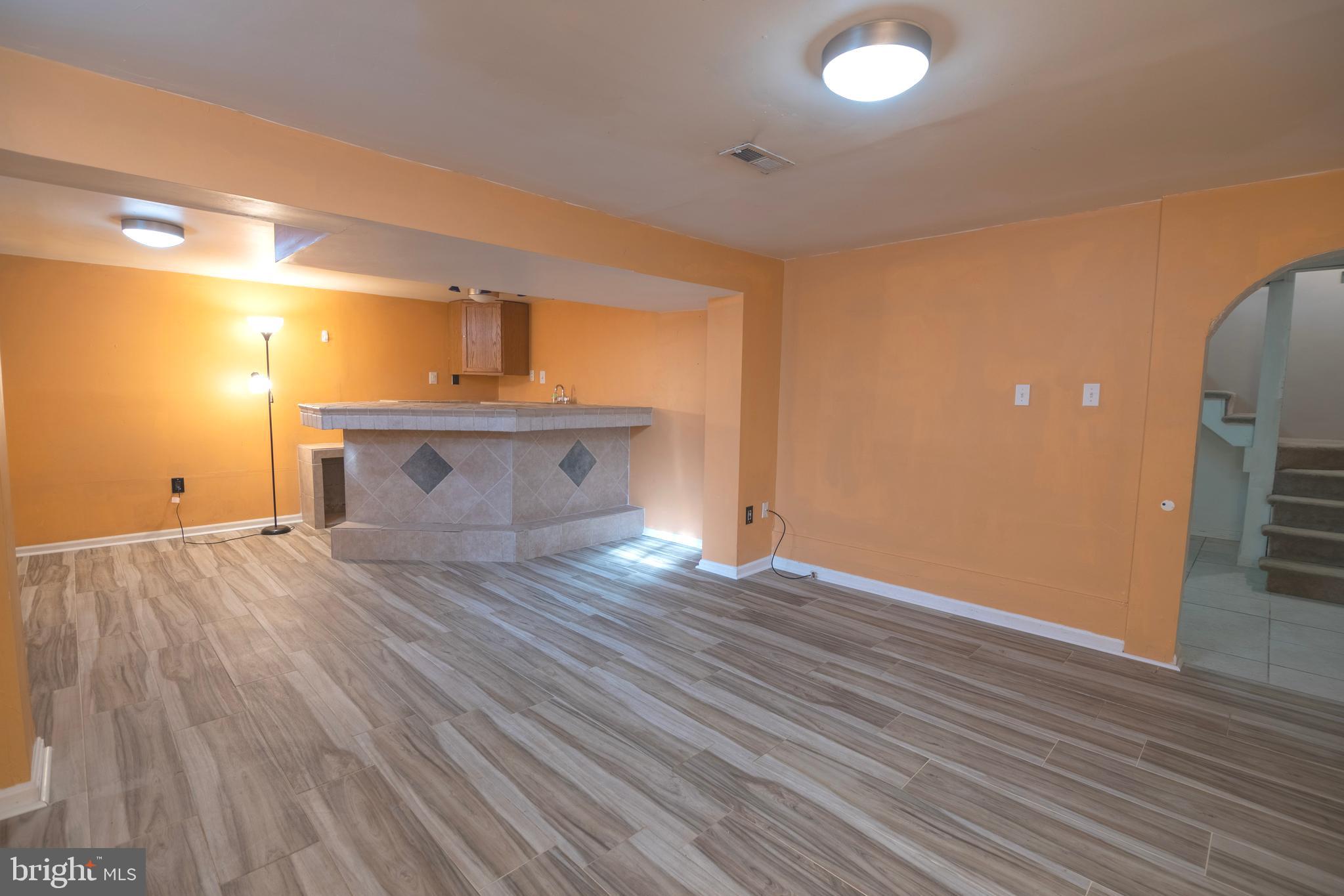 KENDALE HEIGHTS - Residential