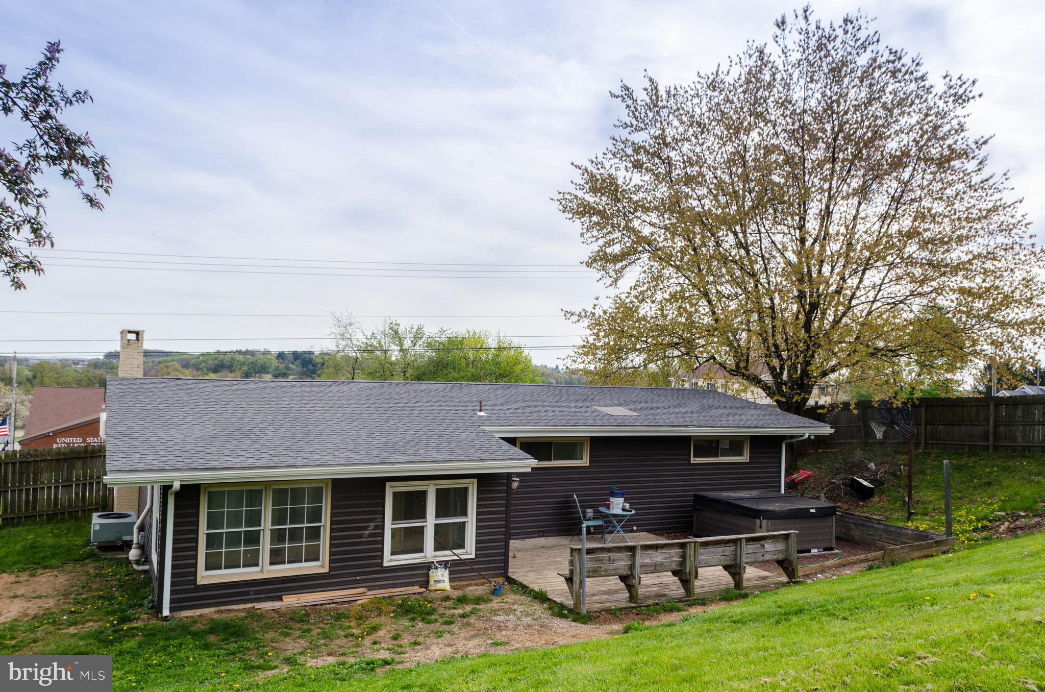 KENDALE HEIGHTS - Residential