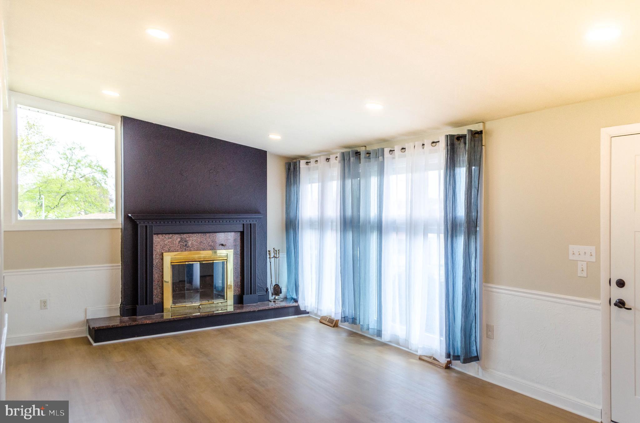 KENDALE HEIGHTS - Residential