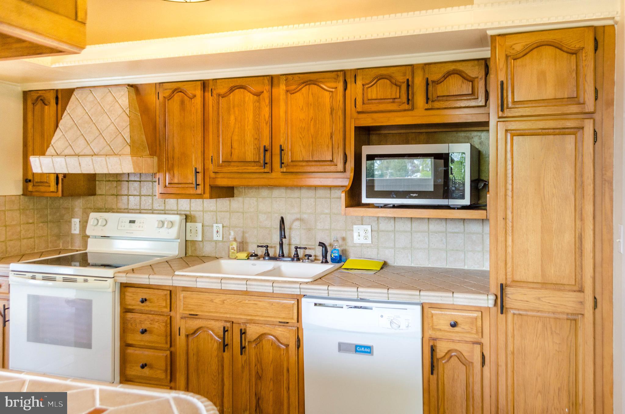 KENDALE HEIGHTS - Residential