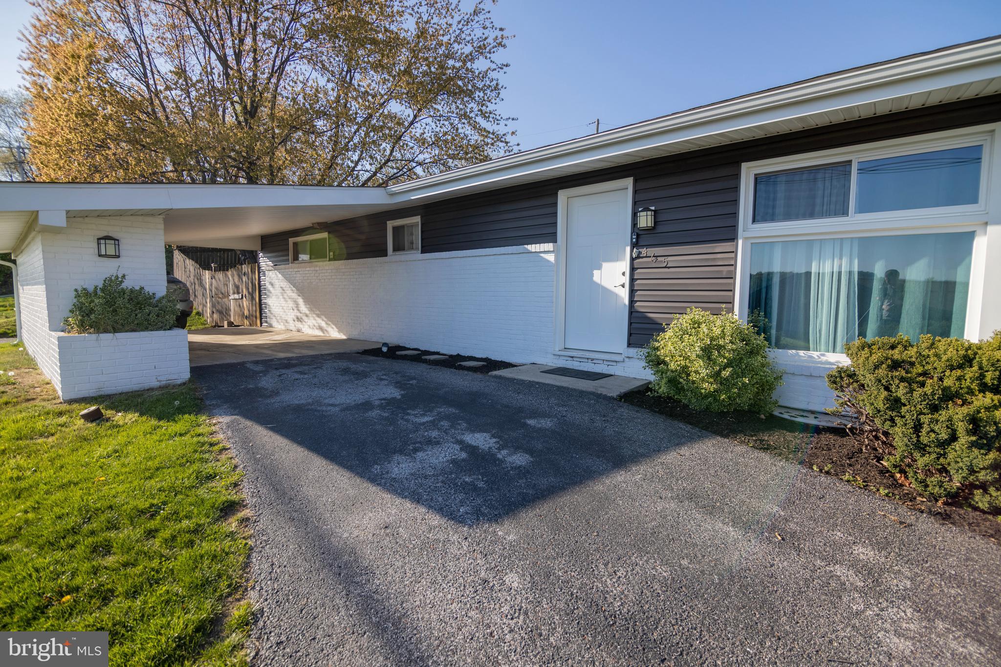 KENDALE HEIGHTS - Residential