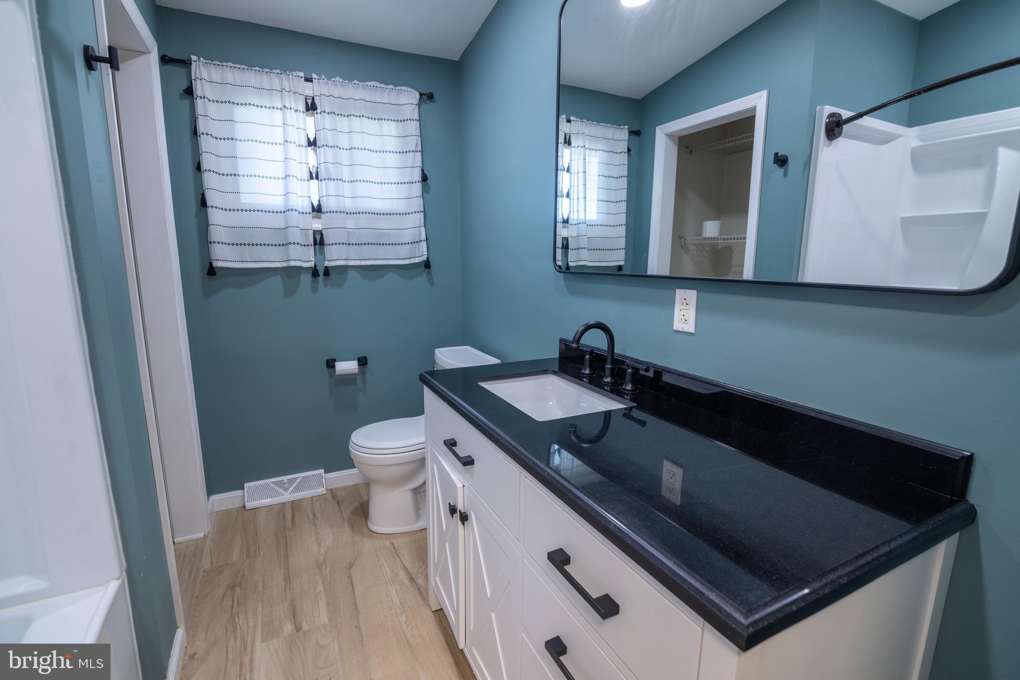 KENDALE HEIGHTS - Residential