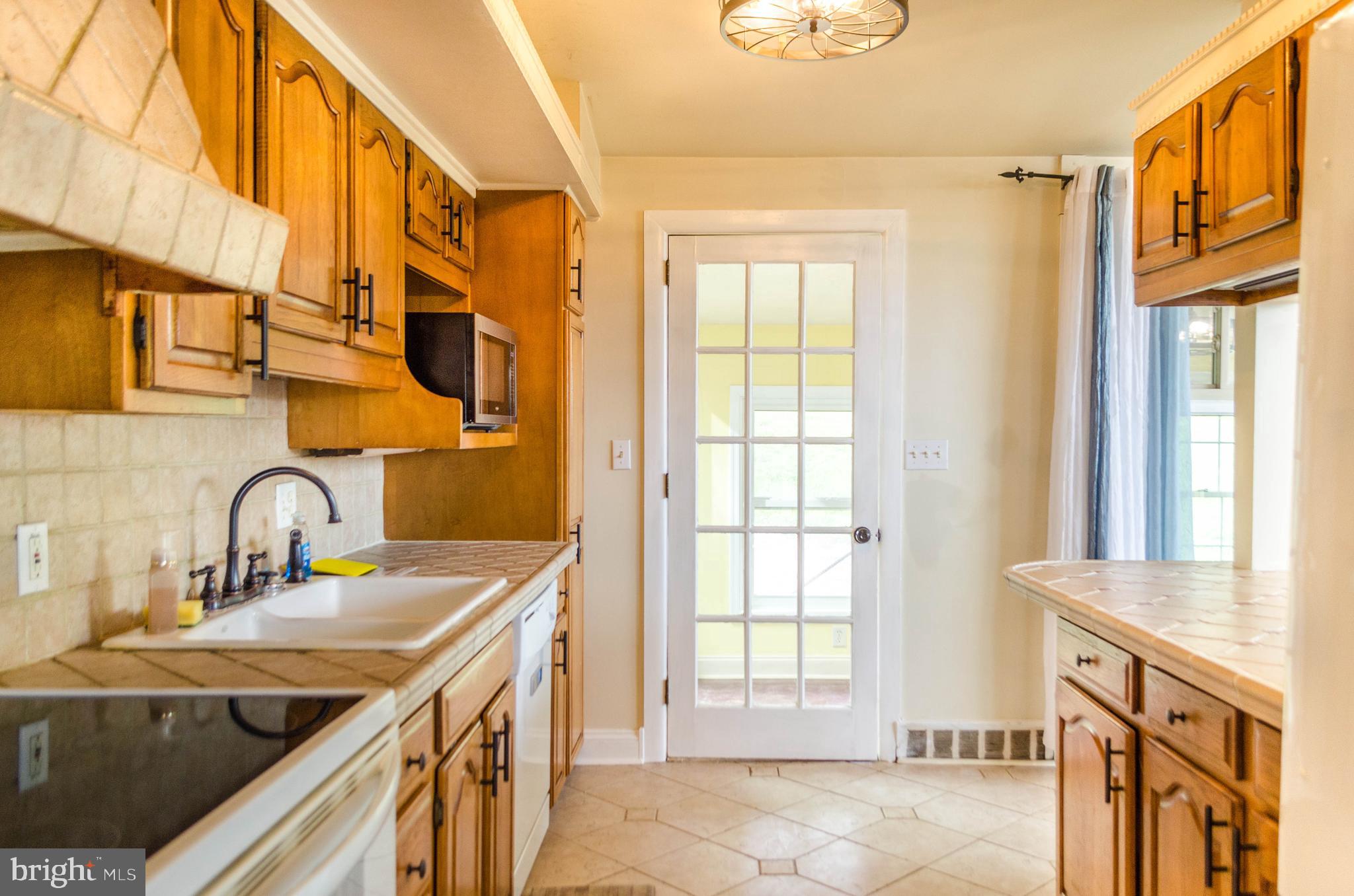 KENDALE HEIGHTS - Residential