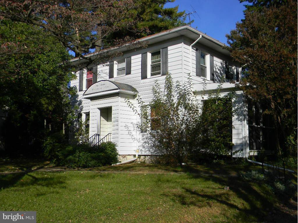 Own a 3BR/2FB Colonial in sought after Wiltondale! Great opportunity for investors or buyers who like to remodel. This home has central air, hardwood floors, a screened in porch, nice yard and a detached garage. Replacement windows throughout, new one year old water heater plus new gutters and downspouts. HVAC is nine years old. Short hop to schools and neighborhood pool! Needs TLC - sold as is.