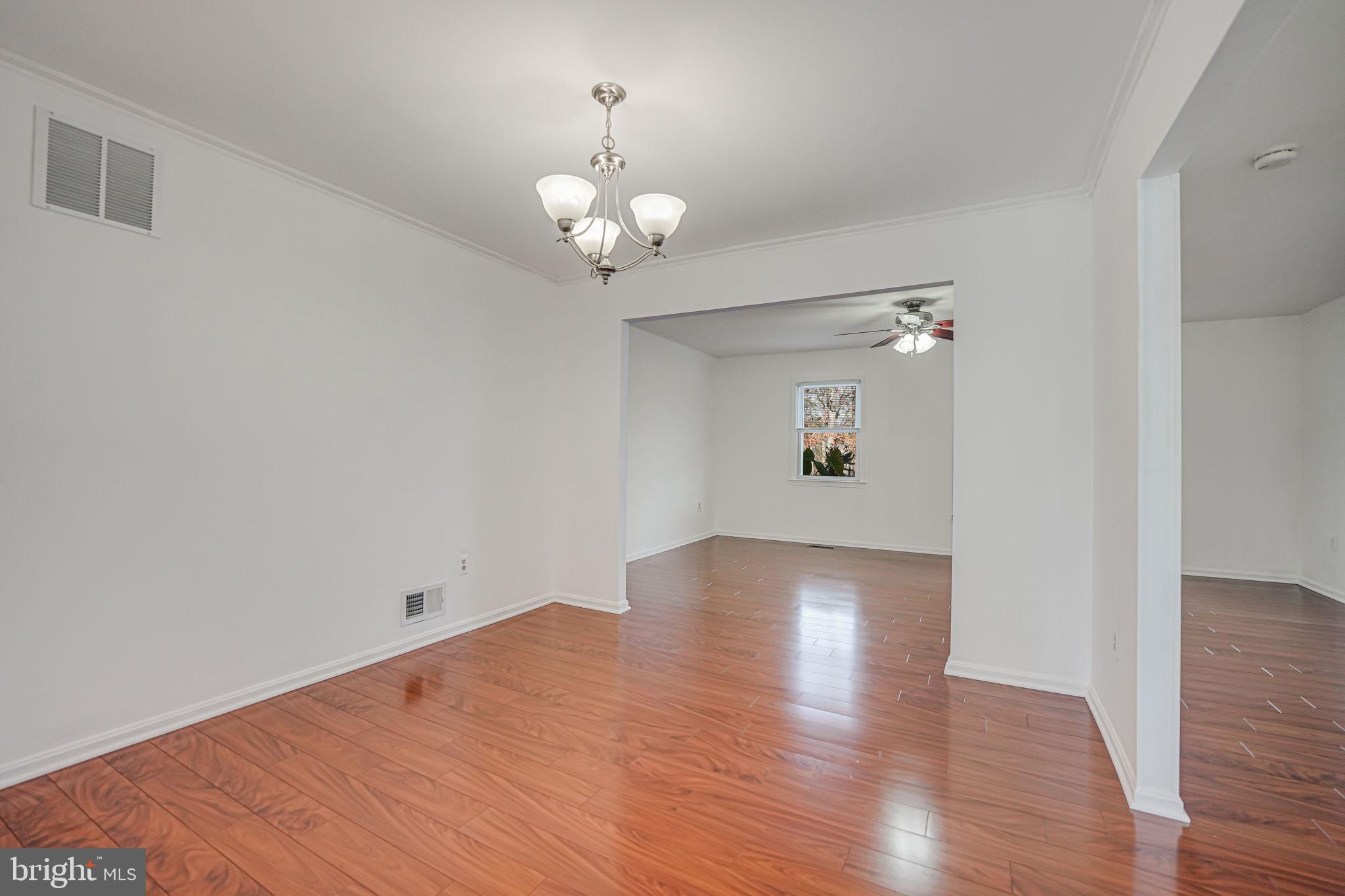 LAKE RIDGE - Residential