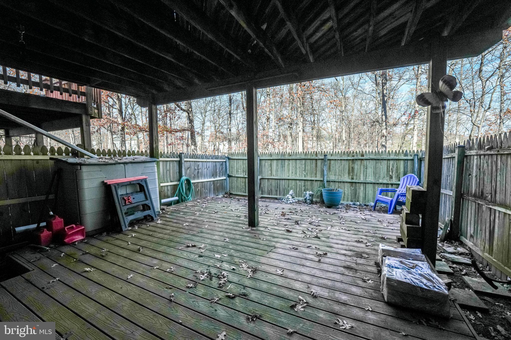 LAKE RIDGE - Residential