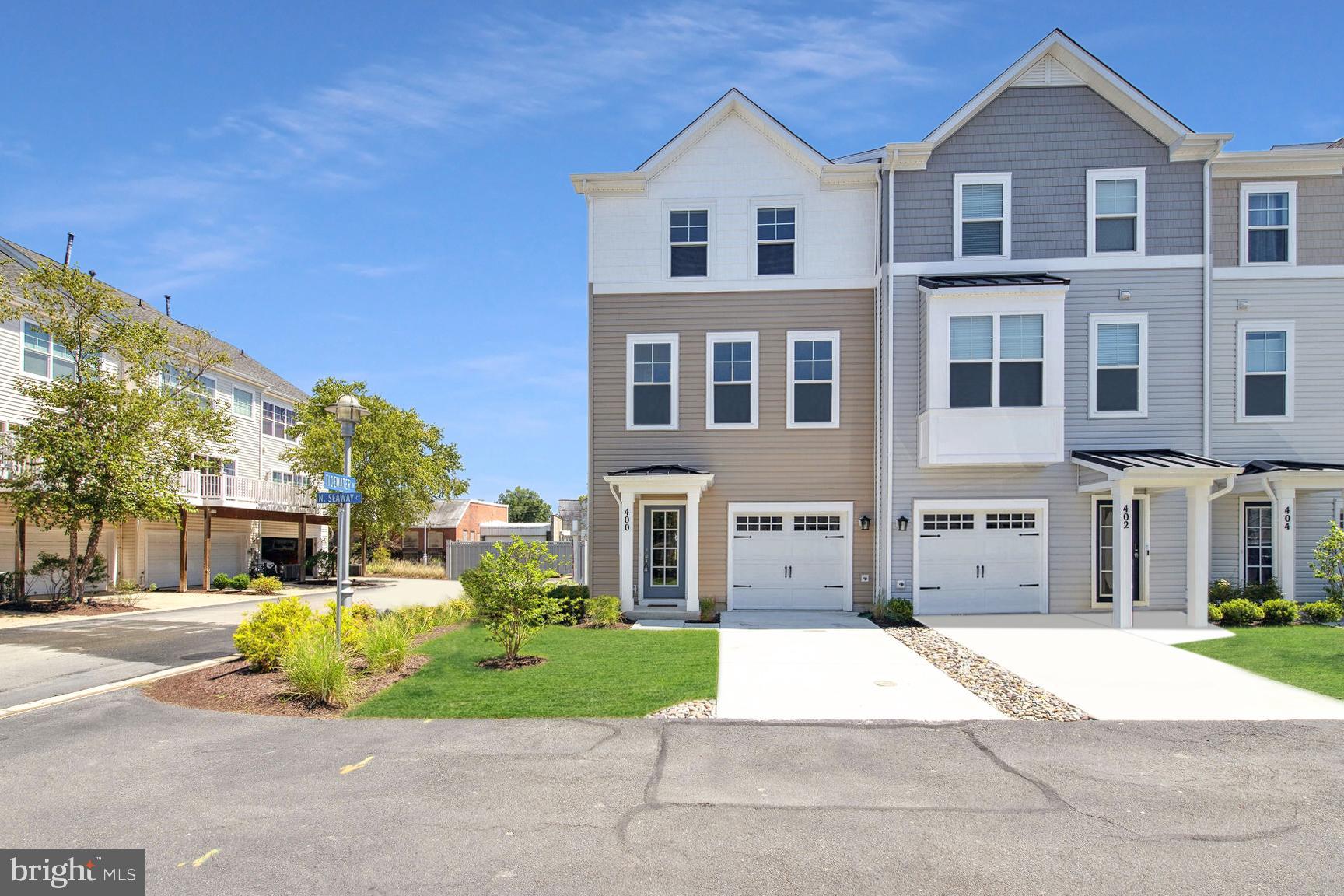 DEEP HARBOUR - Residential