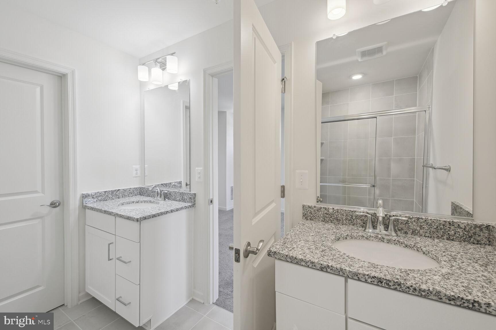 DEEP HARBOUR - Residential