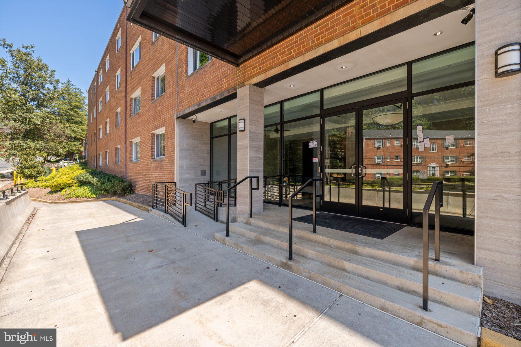 95 E WAYNE AVENUE 305