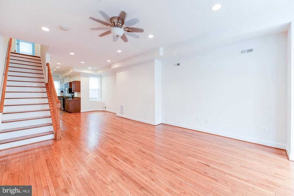 Photo of 14 Florida Avenue NE, WASHINGTON, DC 20002 (MLS # DCDC2229656)