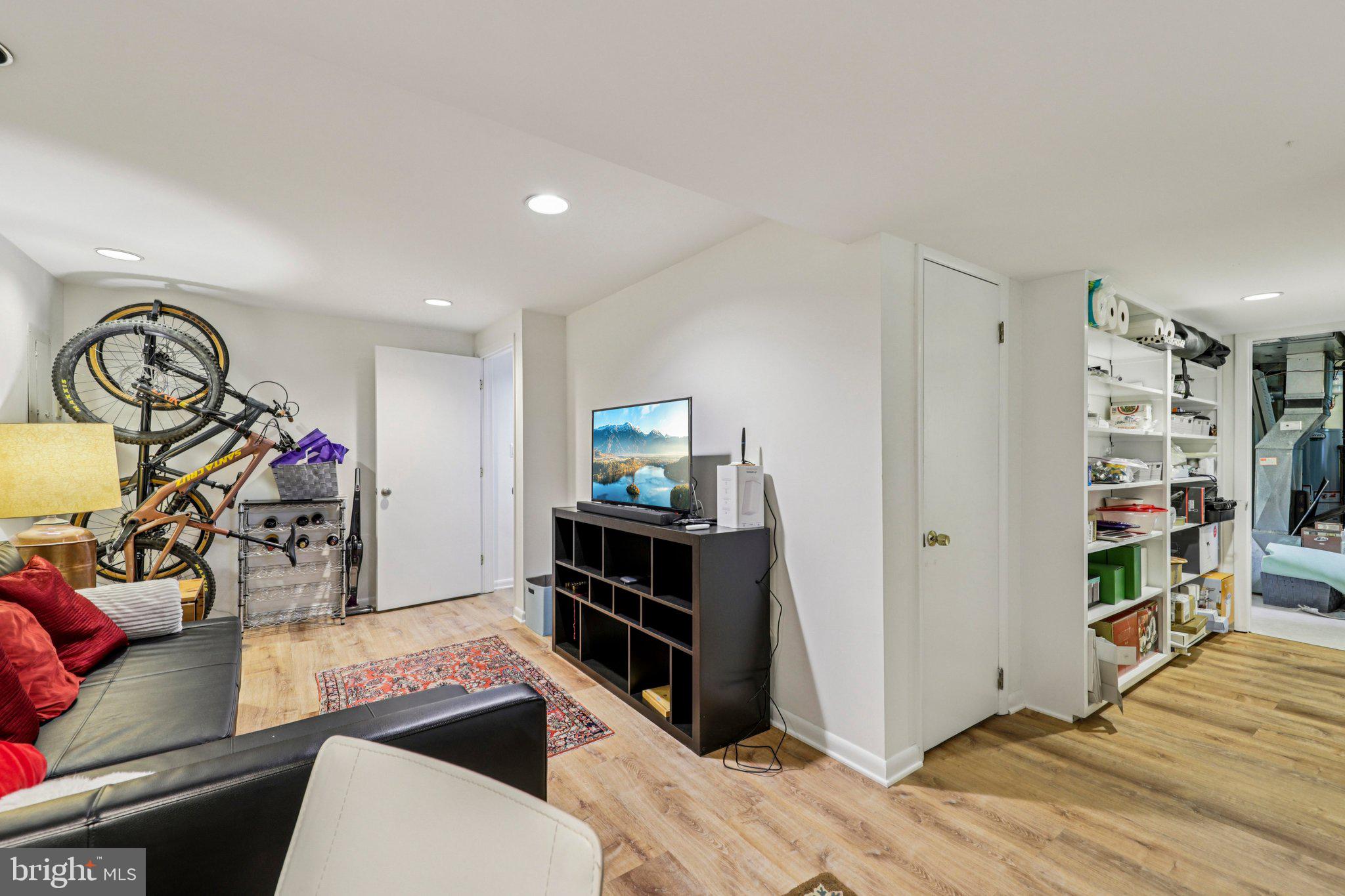 WHEATON OUT RES. (1) - Residential