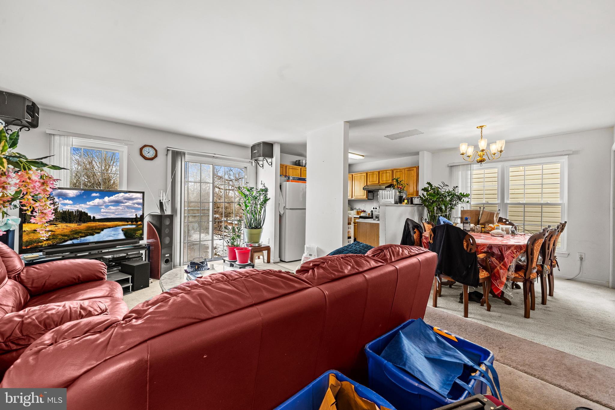 11203 POTOMAC OAKS DRIVE