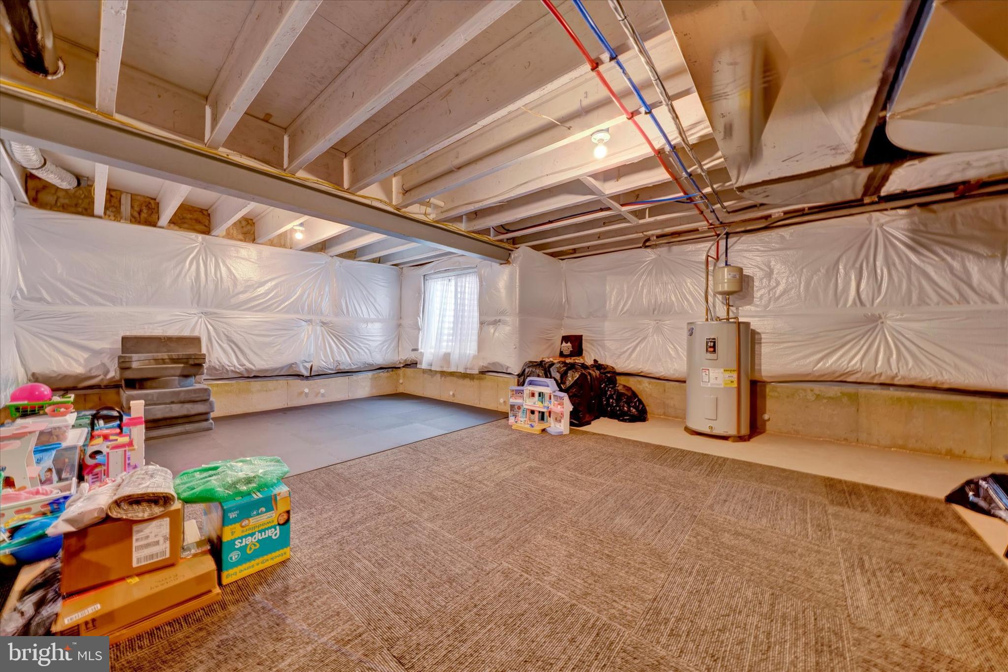 TWIN LAKES - Residential